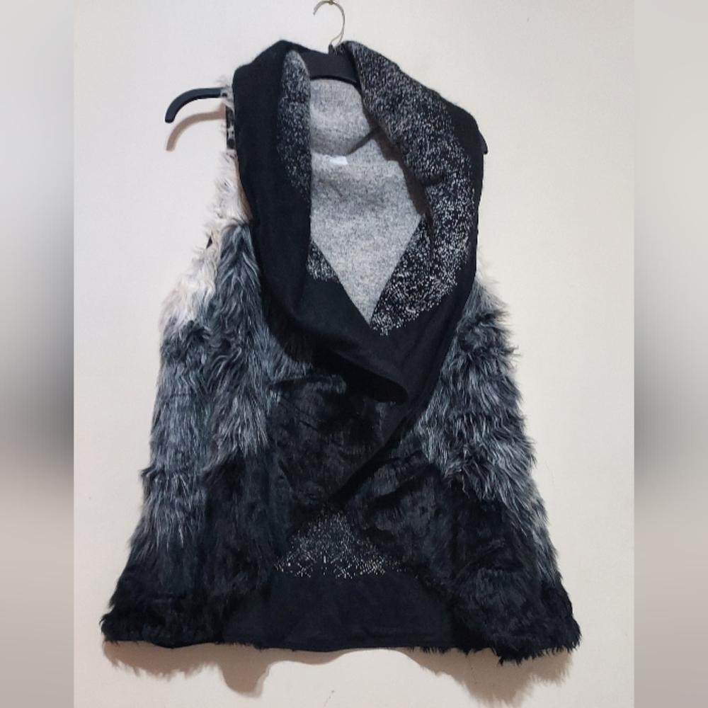 NATALIA ROMANO Made In Italy Faux Fur Vest With Wool Blend Fabric